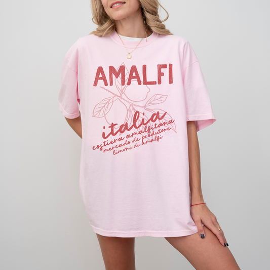 Comfort Colors t-shirt with "Amalfi, Italia" in boho style, featuring a vintage lemons design, inspired by the Amalfi Coast’s sunny charm.